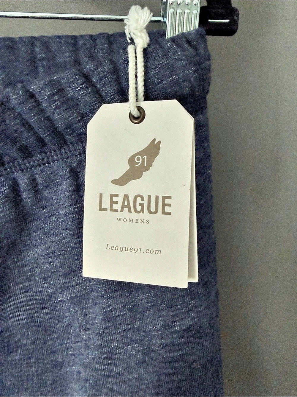 League Women'Small Jogger Leggings Blue Size Small NWT - Picture 3 of 6